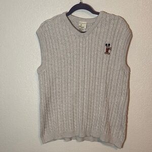 Disney Store Gray Cable Knit Sweater Vest Embroidered Mickey Size XL(runs small)